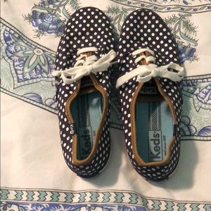 Polka dot keds